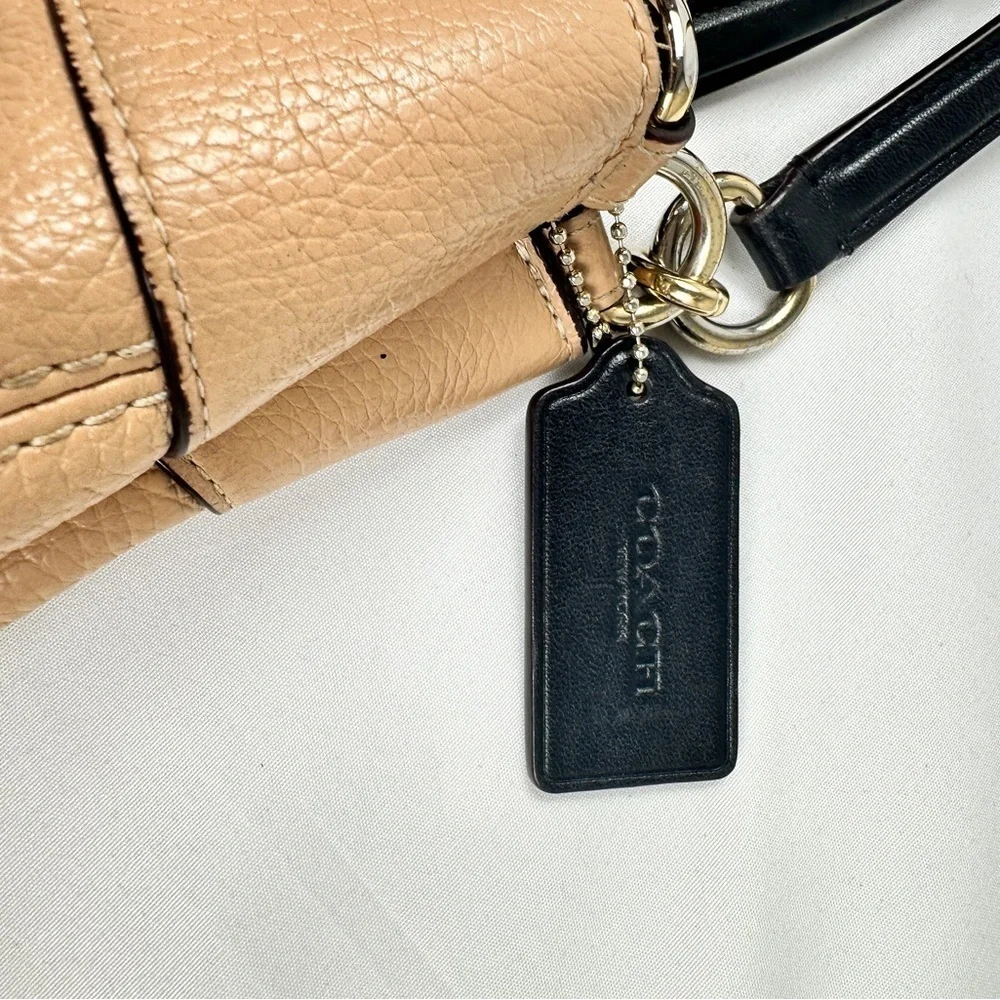 Coach NY Lexy F31987 Tan Pebble Leather Shoulder Bag Satchel w/storage bag